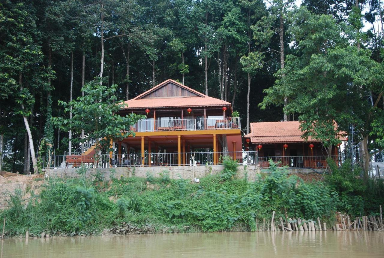 Cat Tien Riverside Bagian luar foto